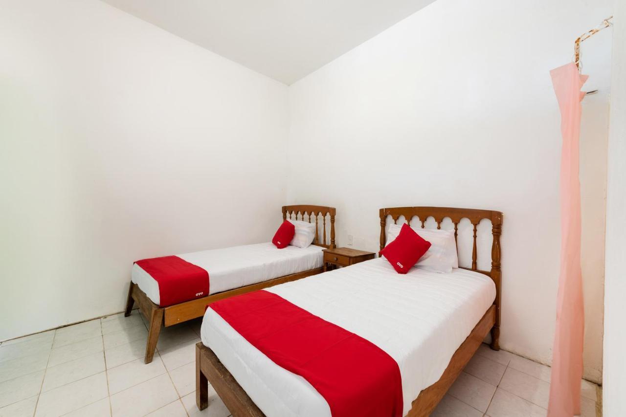 Oyo Hotel Las Palmas Cuyutlan Manzanillo Exterior photo